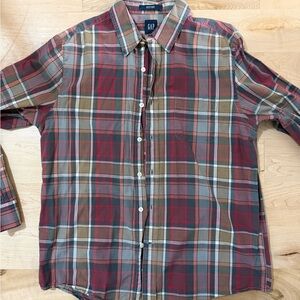 GAP Men’s Plaid Button-Down Shirt in Red, Tan, and Gray